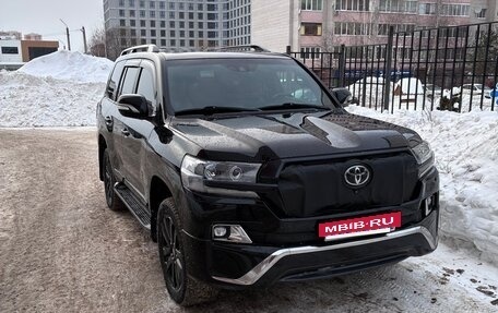 Toyota Land Cruiser 200, 2017 год, 5 500 000 рублей, 6 фотография