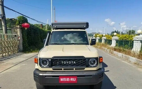 Toyota Land Cruiser 70, 2023 год, 5 200 000 рублей, 2 фотография