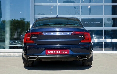 Volvo S90 II рестайлинг, 2019 год, 3 190 000 рублей, 6 фотография