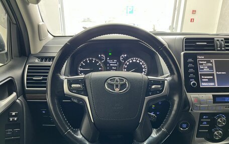 Toyota Land Cruiser Prado 150 рестайлинг 2, 2021 год, 7 100 000 рублей, 10 фотография