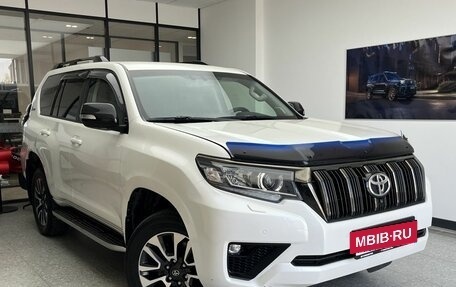 Toyota Land Cruiser Prado 150 рестайлинг 2, 2021 год, 7 100 000 рублей, 3 фотография