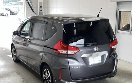 Honda Freed II, 2018 год, 1 250 000 рублей, 3 фотография