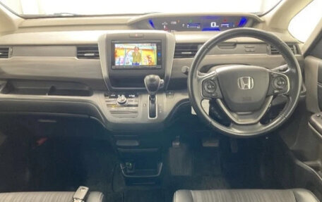 Honda Freed II, 2018 год, 1 250 000 рублей, 4 фотография