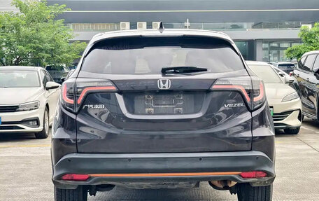 Honda Vezel, 2022 год, 1 450 001 рублей, 5 фотография