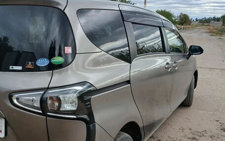 Toyota Sienta II, 2021 год, 1 700 000 рублей, 5 фотография