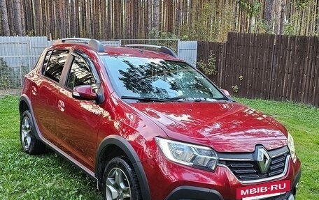 Renault Sandero II рестайлинг, 2020 год, 1 300 000 рублей, 3 фотография