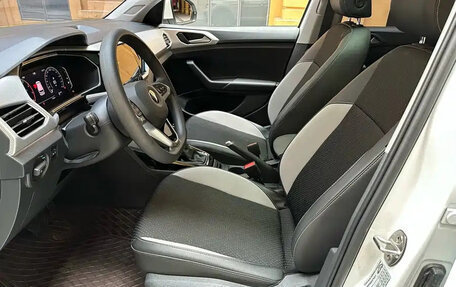 Volkswagen T-Cross I, 2022 год, 1 250 001 рублей, 9 фотография