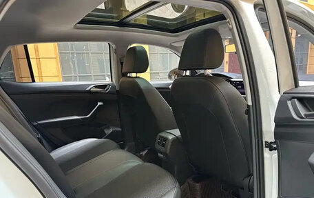 Volkswagen T-Cross I, 2022 год, 1 250 001 рублей, 13 фотография