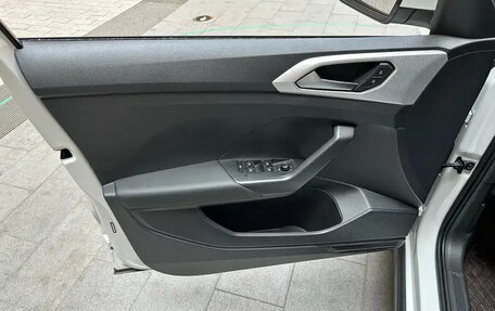 Volkswagen T-Cross I, 2022 год, 1 250 001 рублей, 15 фотография