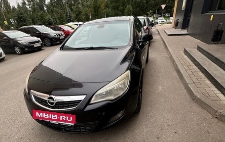 Opel Astra J, 2011 год, 425 000 рублей, 2 фотография
