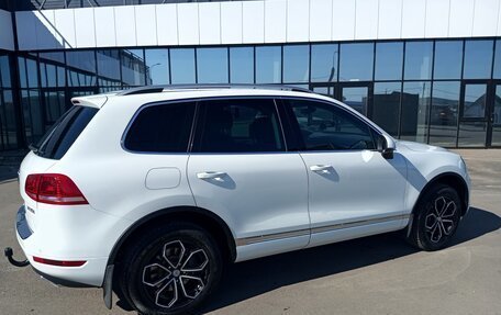 Volkswagen Touareg III, 2013 год, 2 450 000 рублей, 3 фотография