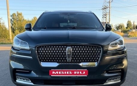 Lincoln Aviator II, 2022 год, 5 800 000 рублей, 2 фотография