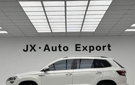 Skoda Karoq I, 2022 год, 1 740 000 рублей, 11 фотография