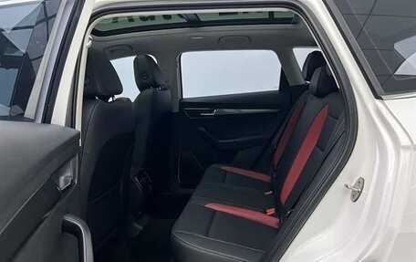 Skoda Karoq I, 2022 год, 1 740 000 рублей, 16 фотография