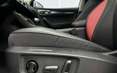Skoda Karoq I, 2022 год, 1 740 000 рублей, 22 фотография