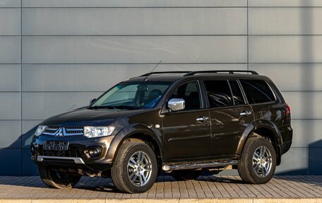 Mitsubishi Pajero Sport II рестайлинг, 2014 год, 1 895 000 рублей, 1 фотография