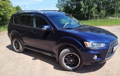 Mitsubishi Outlander III рестайлинг 3, 2010 год, 930 000 рублей, 3 фотография