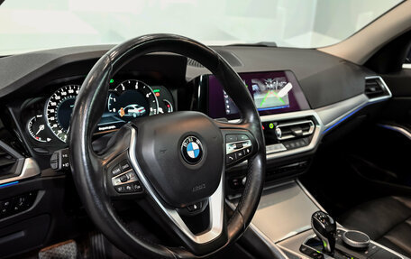 BMW 3 серия, 2019 год, 3 900 000 рублей, 17 фотография
