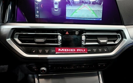 BMW 3 серия, 2019 год, 3 900 000 рублей, 19 фотография