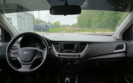 Hyundai Solaris II рестайлинг, 2018 год, 866 000 рублей, 17 фотография
