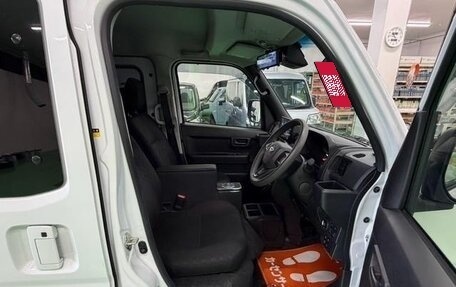 Daihatsu Hijet, 2022 год, 820 000 рублей, 13 фотография
