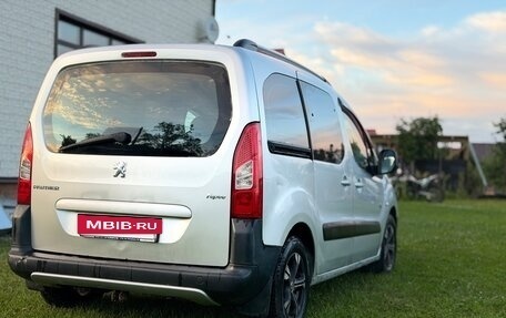 Peugeot Partner II рестайлинг 2, 2012 год, 350 000 рублей, 2 фотография