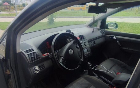 Volkswagen Touran III, 2006 год, 410 000 рублей, 5 фотография