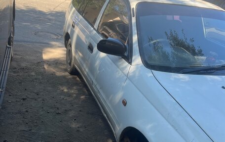 Toyota Caldina, 1998 год, 230 000 рублей, 2 фотография