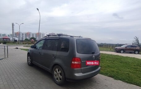 Volkswagen Touran III, 2006 год, 410 000 рублей, 4 фотография