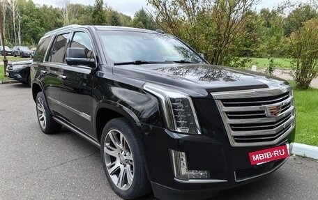 Cadillac Escalade IV, 2015 год, 2 999 000 рублей, 2 фотография