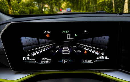Geely Coolray I, 2023 год, 2 100 000 рублей, 9 фотография