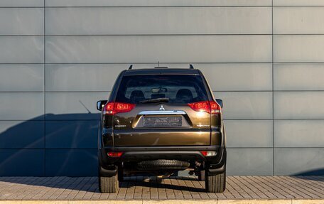 Mitsubishi Pajero Sport II рестайлинг, 2014 год, 1 895 000 рублей, 5 фотография