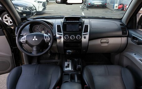 Mitsubishi Pajero Sport II рестайлинг, 2014 год, 1 895 000 рублей, 15 фотография