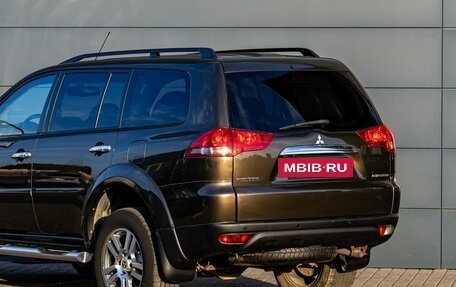 Mitsubishi Pajero Sport II рестайлинг, 2014 год, 1 895 000 рублей, 10 фотография