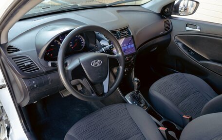 Hyundai Solaris II рестайлинг, 2016 год, 995 000 рублей, 13 фотография