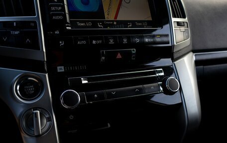 Toyota Land Cruiser 200, 2015 год, 3 800 000 рублей, 17 фотография