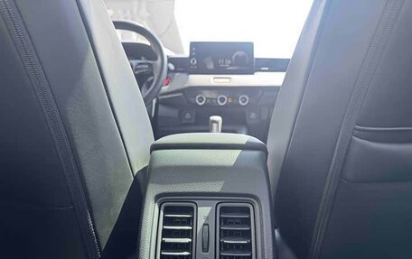 Honda Vezel, 2023 год, 1 733 000 рублей, 19 фотография