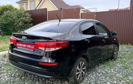 KIA Rio III рестайлинг, 2016 год, 820 000 рублей, 4 фотография