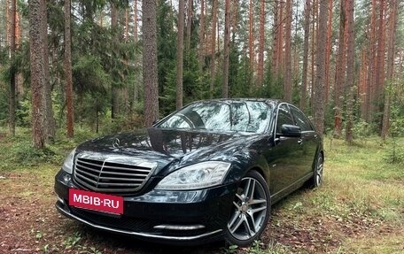Mercedes-Benz S-Класс, 2012 год, 1 250 000 рублей, 4 фотография