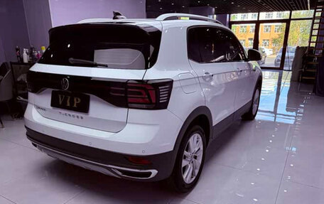 Volkswagen T-Cross I, 2022 год, 1 730 000 рублей, 4 фотография