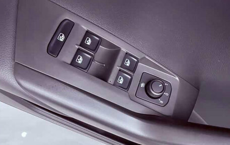 Volkswagen T-Cross I, 2022 год, 1 730 000 рублей, 8 фотография