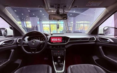 Volkswagen T-Cross I, 2022 год, 1 730 000 рублей, 17 фотография