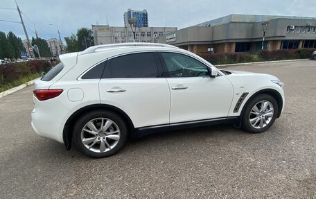 Infiniti QX70, 2016 год, 2 750 000 рублей, 5 фотография