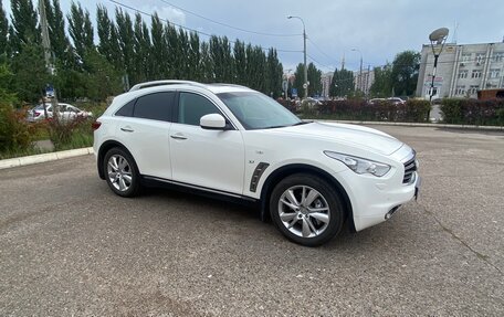 Infiniti QX70, 2016 год, 2 750 000 рублей, 6 фотография