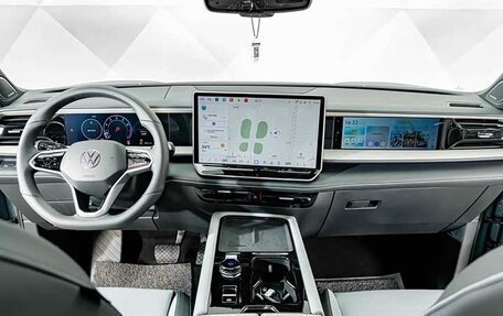 Volkswagen Teramont, 2025 год, 6 100 000 рублей, 15 фотография