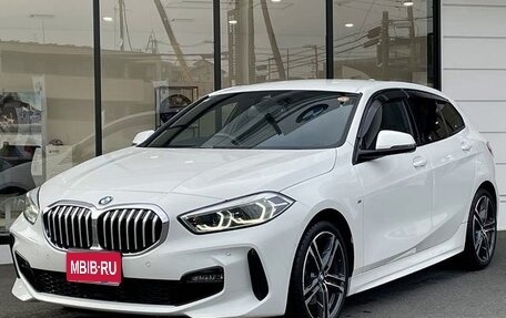 BMW 1 серия, 2022 год, 1 474 000 рублей, 1 фотография