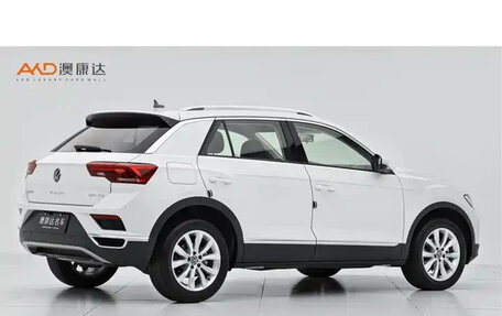 Volkswagen T-Roc I, 2023 год, 1 808 008 рублей, 3 фотография