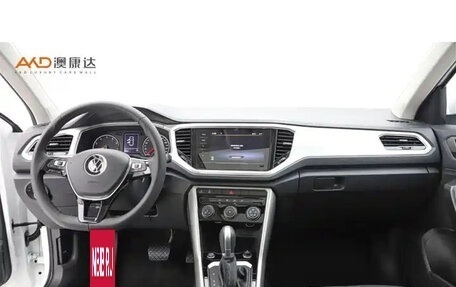 Volkswagen T-Roc I, 2023 год, 1 808 008 рублей, 7 фотография