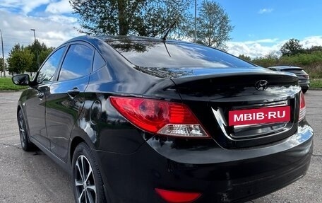 Hyundai Solaris II рестайлинг, 2013 год, 620 000 рублей, 3 фотография