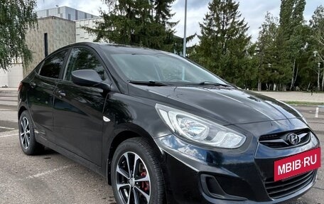 Hyundai Solaris II рестайлинг, 2013 год, 620 000 рублей, 5 фотография